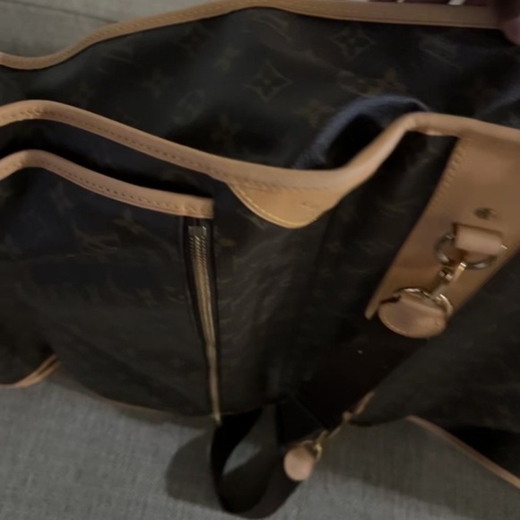 Louis Vuitton Monogram Portable 5 Cintres Travel Bag - Picture 7 of 11